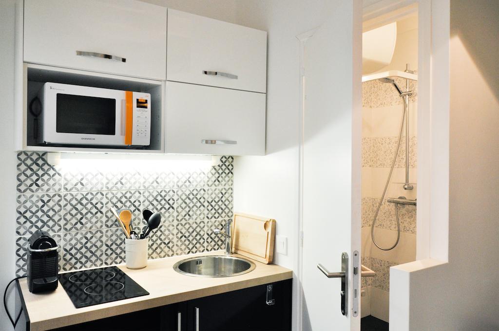 Duplex De Charme Au Coeur De Montmartre Lägenhet Paris Rum bild